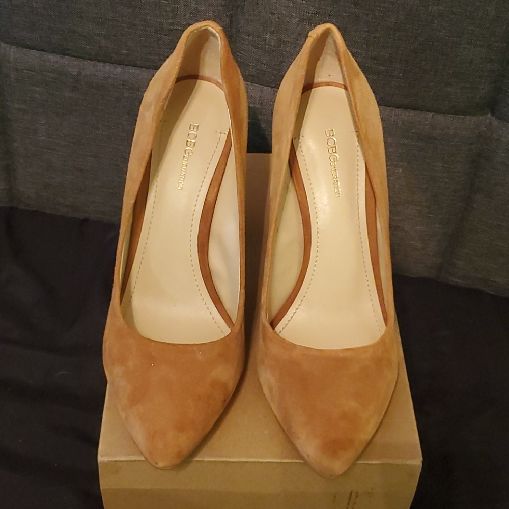 BCBG Generation pump
